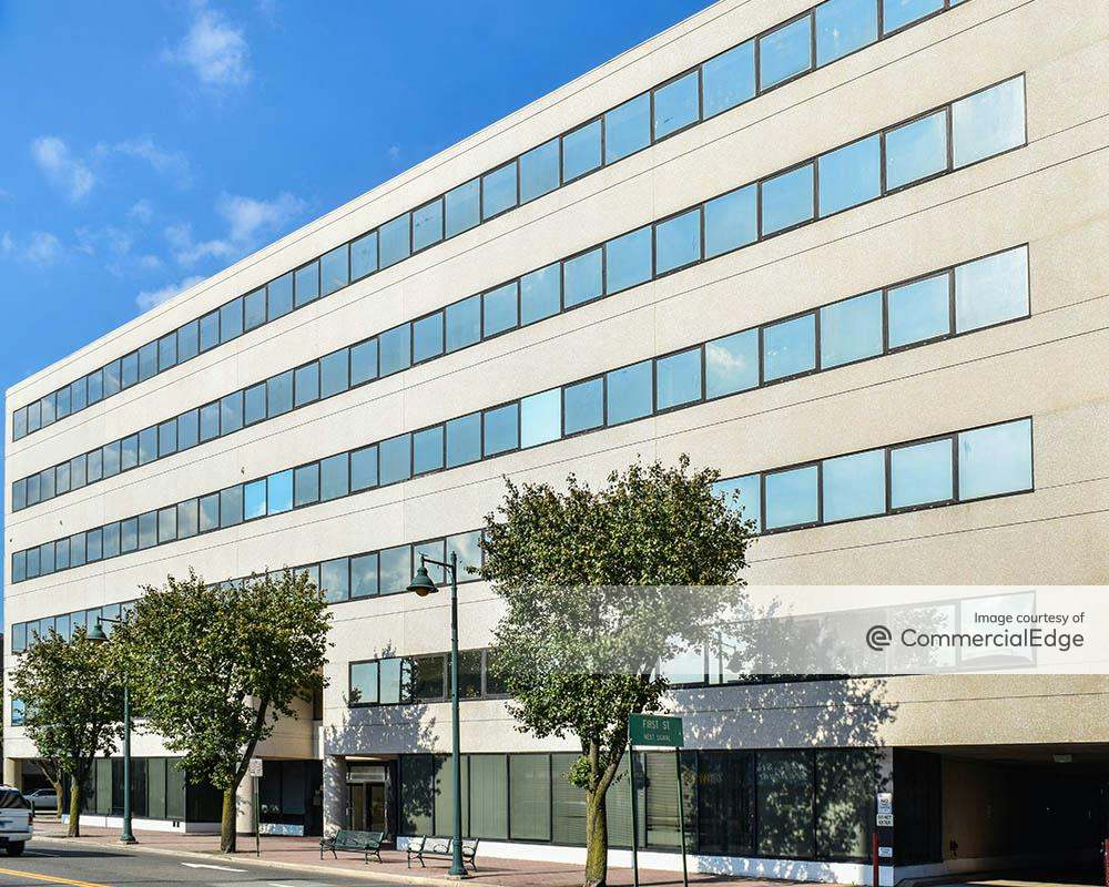 120 Mineola Blvd, Mineola, NY Office Space